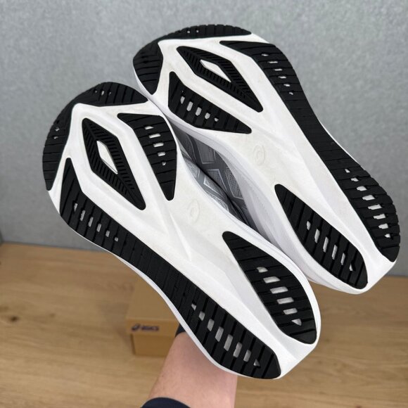 Asics Womens Versablast 4 Running Shoes Size 9 Gray White Gym Comfort 1012B775 - Picture 11 of 15